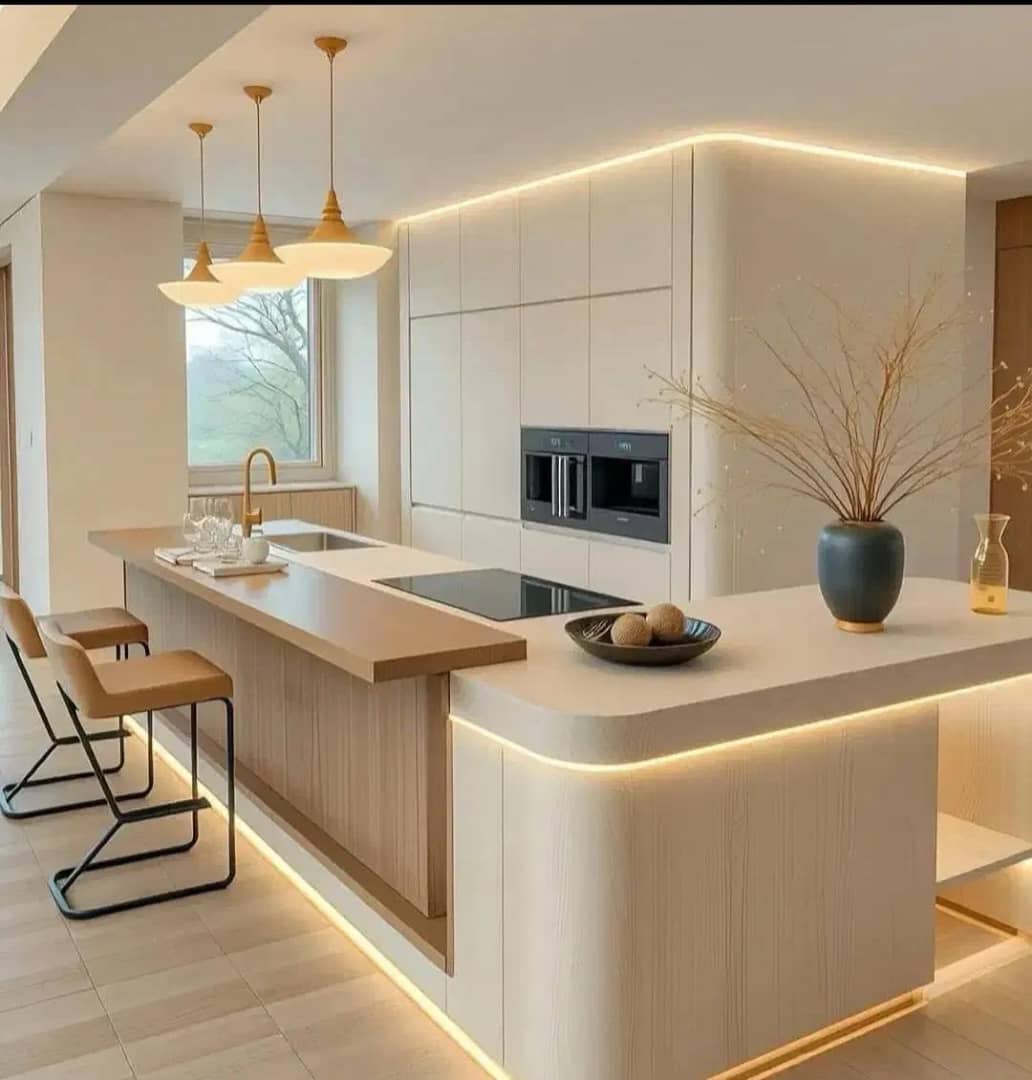 پیمانکاری و بازسازی ساختمان حسینی در رشت